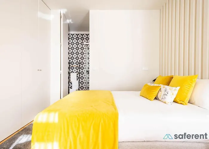 Appartamento Light-filled Bonjardim *