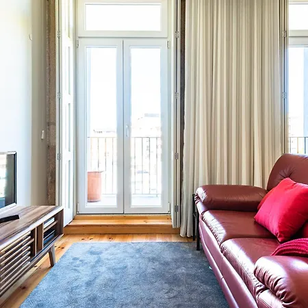 Light-filled Bonjardim Apartment Porto
